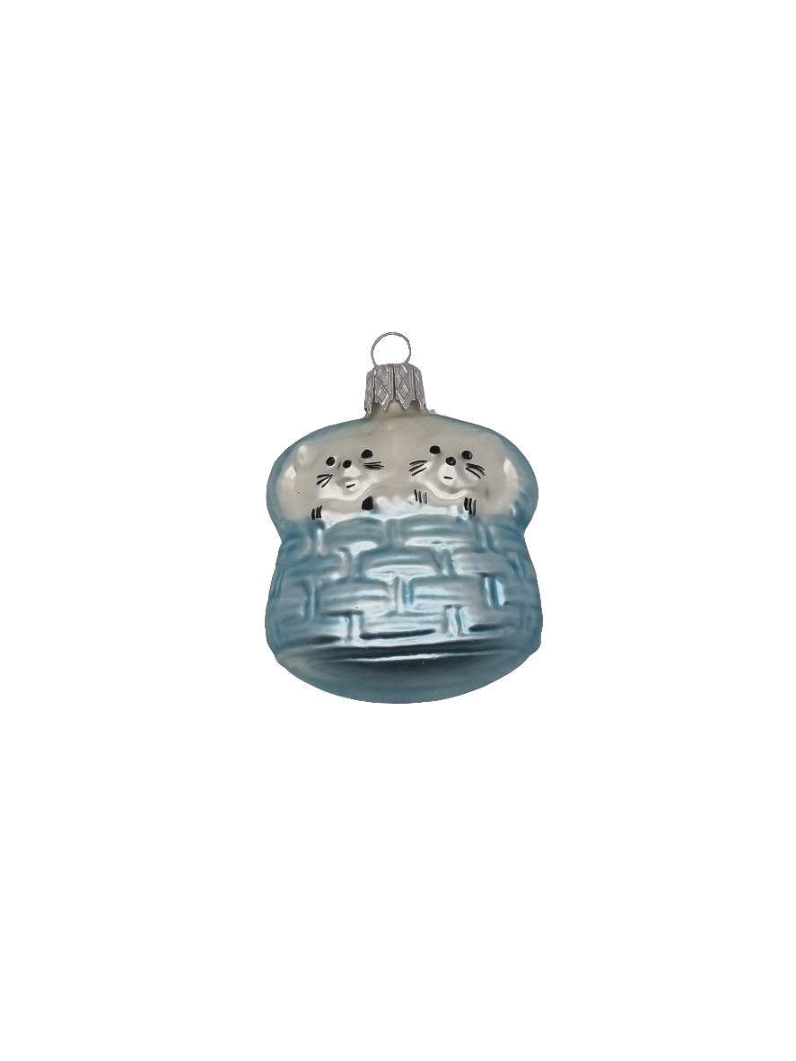 European Glass Christmas ornament of a Cats| Kittens in basket (F)