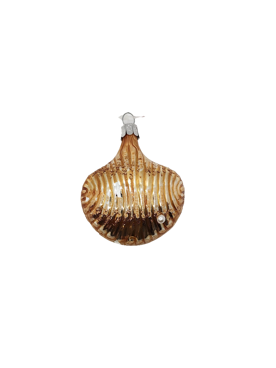 European Glass Christmas ornament of a Shell Large Pearl Clam (E)